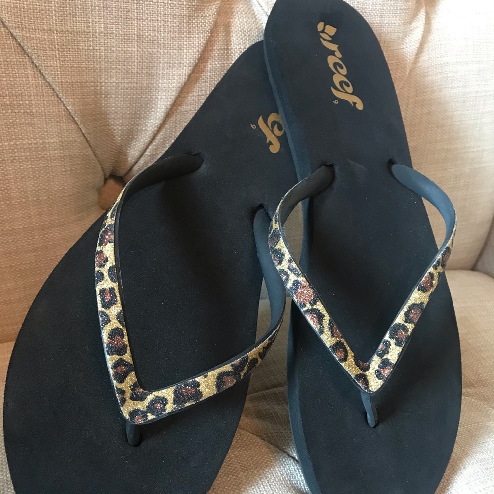 Buckle - REEF flip flops